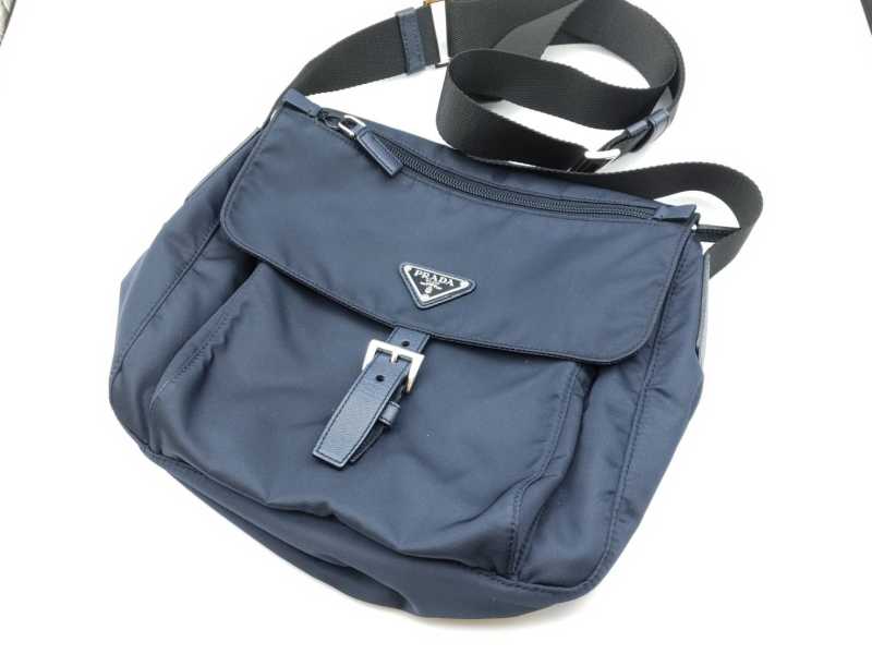 プラダ買取 ショルダーバッグ ナイロン